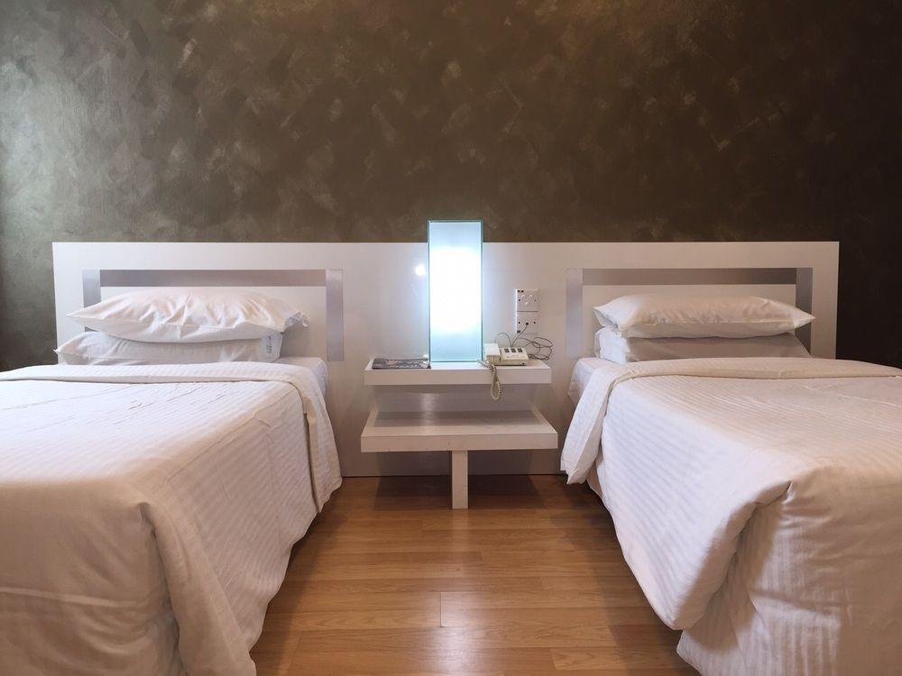 Oyo 232 The Suraya Hotel Kuantan Dış mekan fotoğraf
