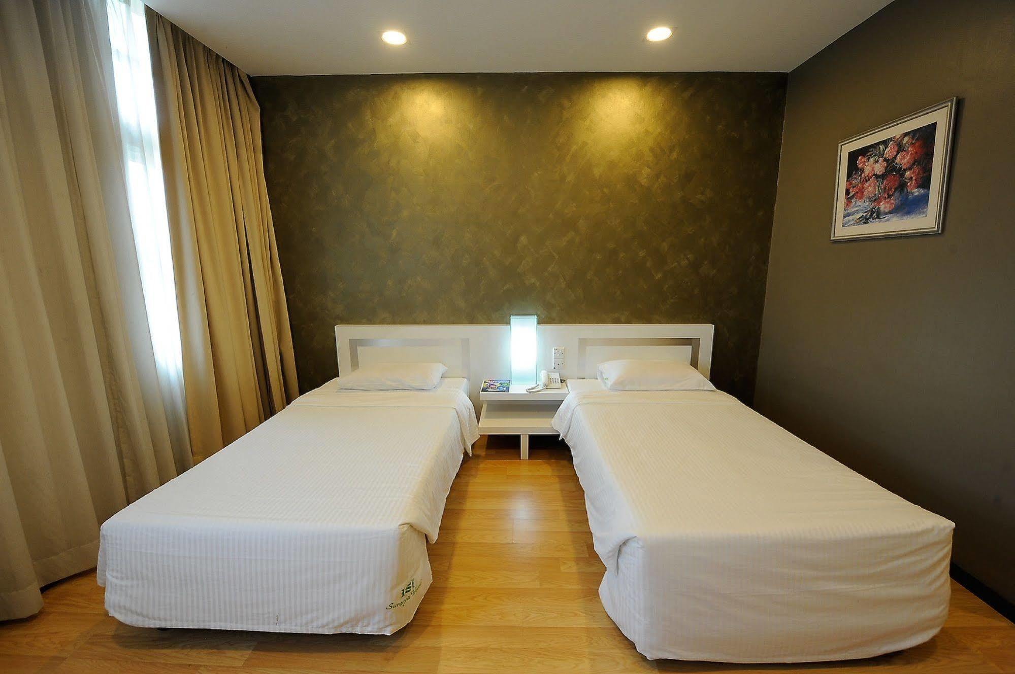 Oyo 232 The Suraya Hotel Kuantan Dış mekan fotoğraf