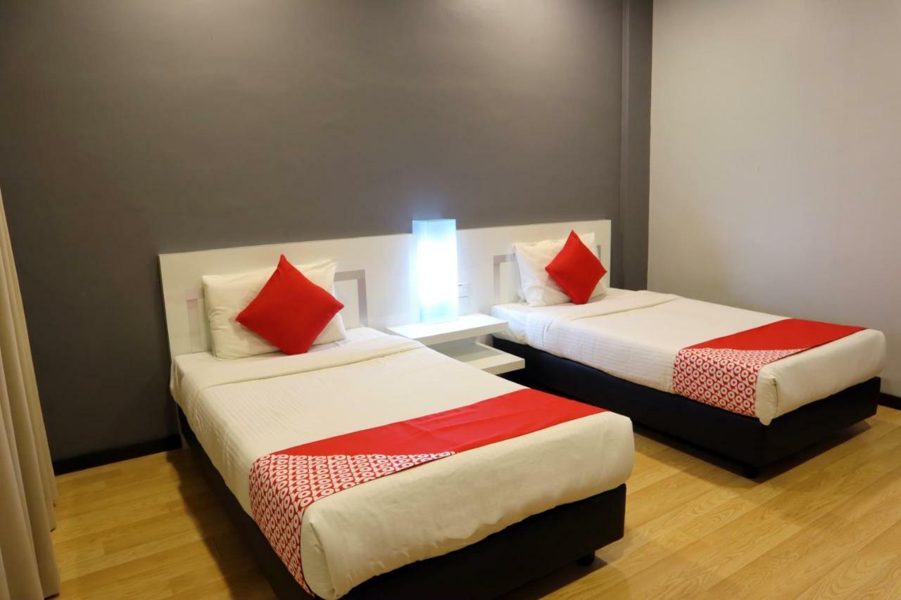 Oyo 232 The Suraya Hotel Kuantan Dış mekan fotoğraf